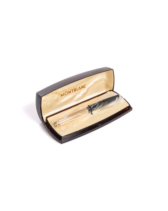 MONTBLANC 万年筆 ペン先18金 黒×ゴールド 写真1